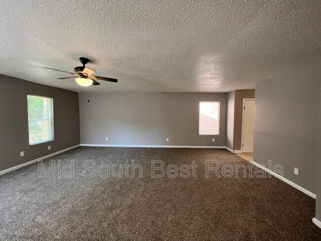 Building Photo - 4607 Buffer Dr