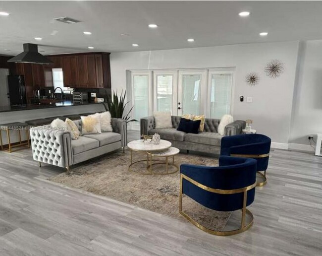 Building Photo - 1711 N 50th Ave