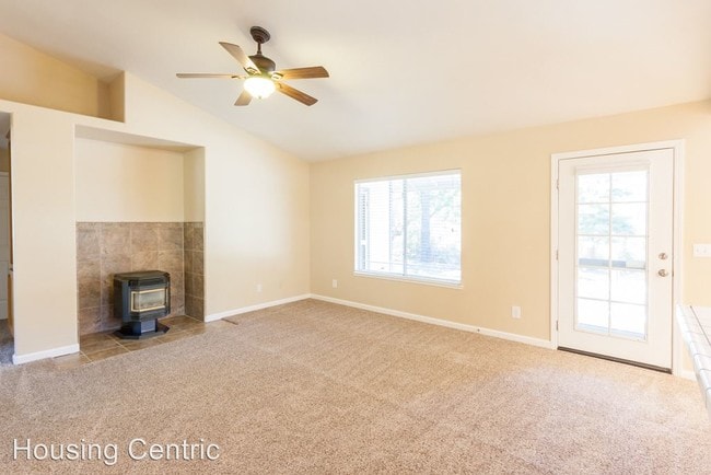 Building Photo - 3 br, 2 bath House - 3544 Santos Circle