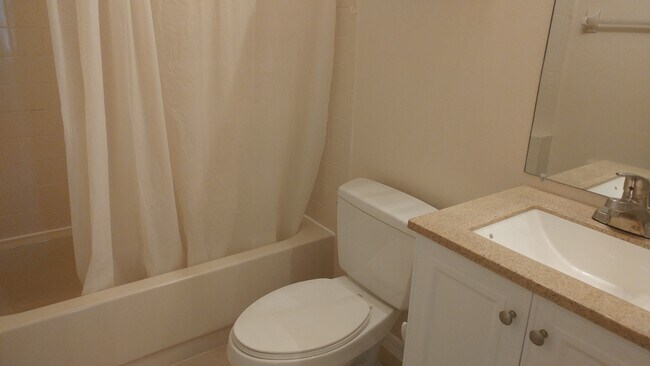 2nd bathroom - 5857 Rattlesnake Hammock Rd