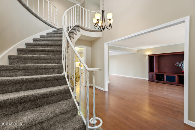 Foto del edificio - 349 S Greenway Ave