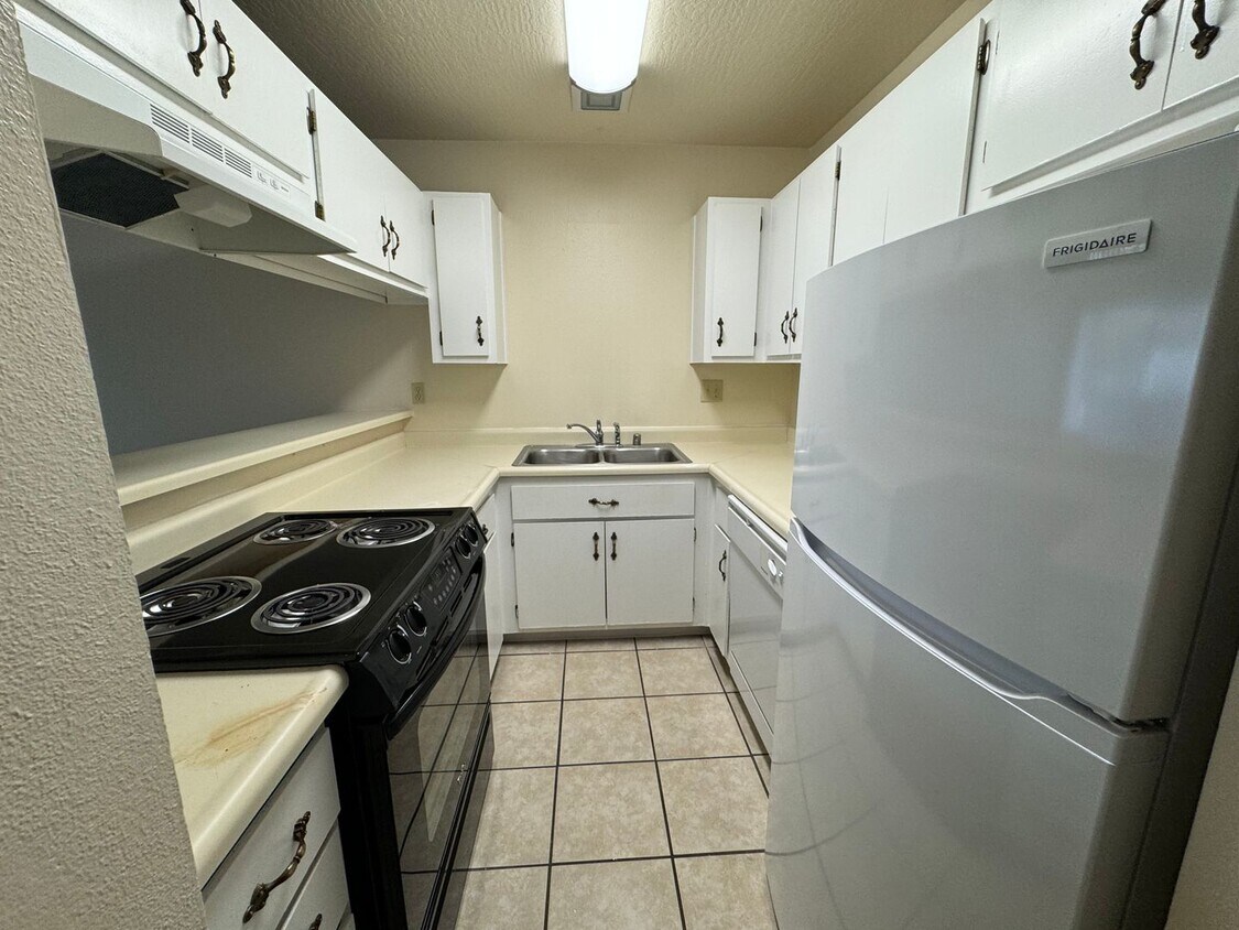 GREAT 2 BEDROOM 2 BATH*Lesley ReillyPrope... Condo for Rent in Reno