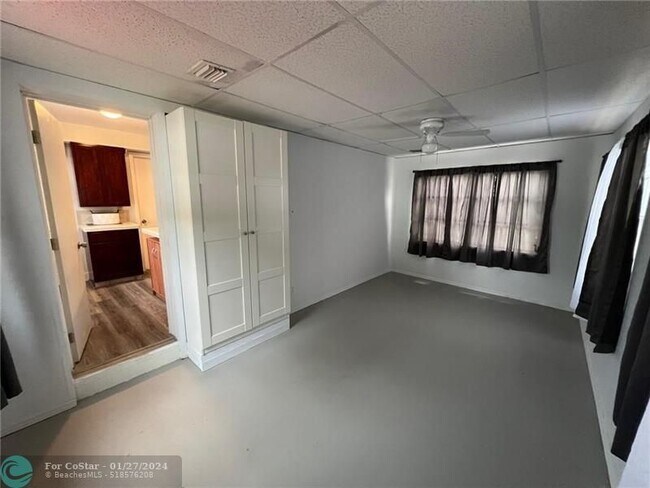 Foto del edificio - 9639 Kenilworth Ct