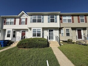 Building Photo - 403 Independence Dr