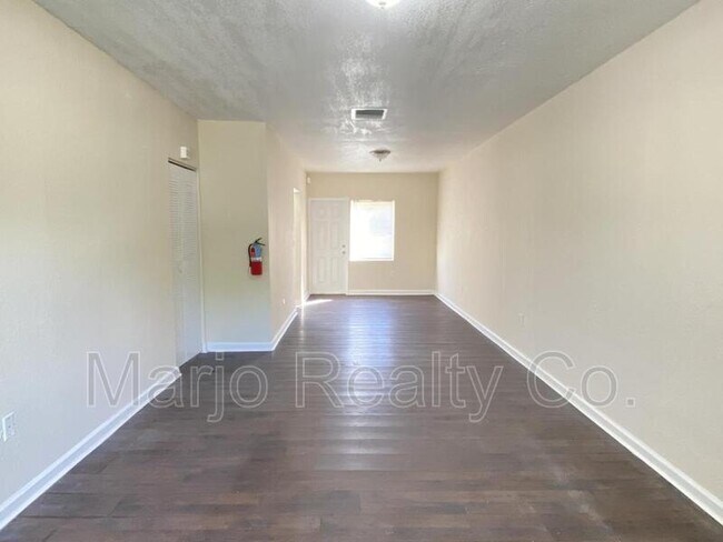 Building Photo - 226 NW 85th Street Rd