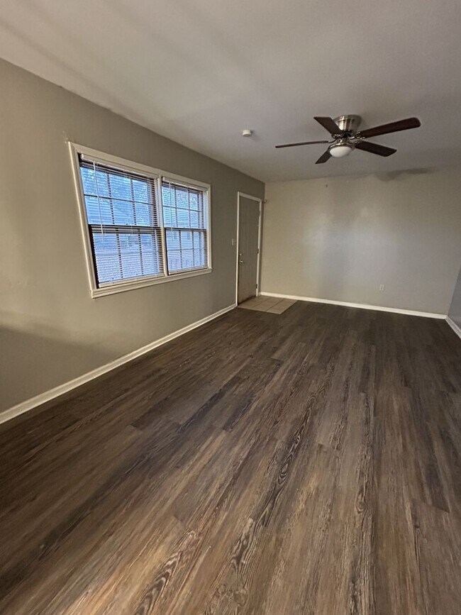 Foto del edificio - 913 E Quincy St