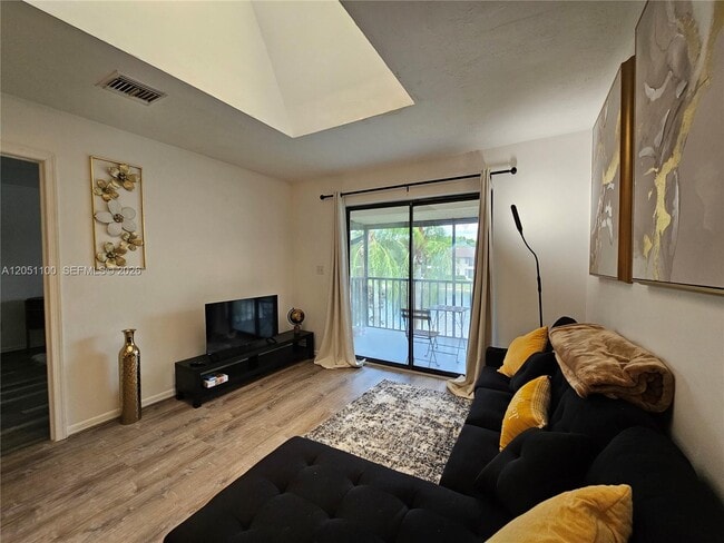 Building Photo - 5361 Treetops Dr