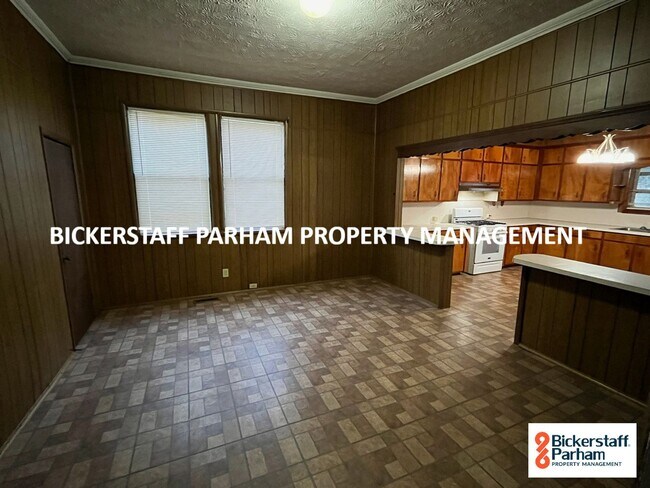 Building Photo - Discover the charm, comfort, and serenity of this beautiful Bibb City home