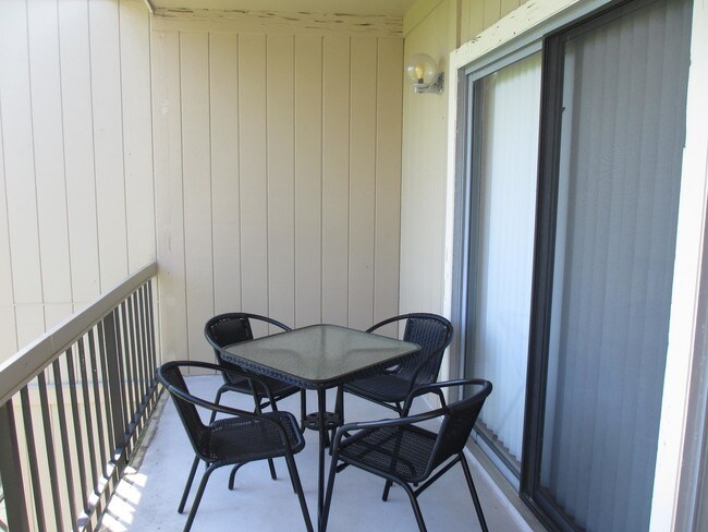 Building Photo - 18479 SE Wood Haven Lane B Tequesta Fl 33469