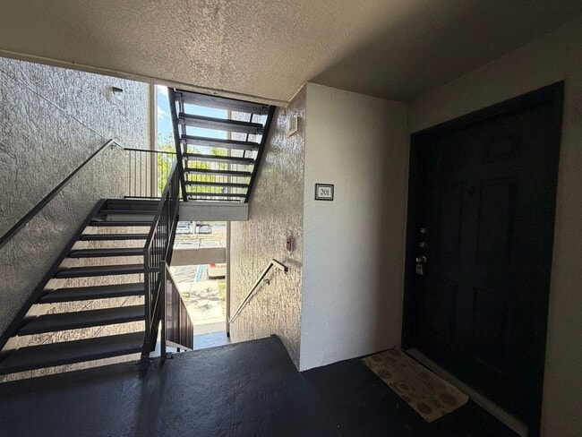 Building Photo - 7618 Pissarro Dr