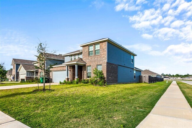 Building Photo - 24702 Crimson Pine Dr