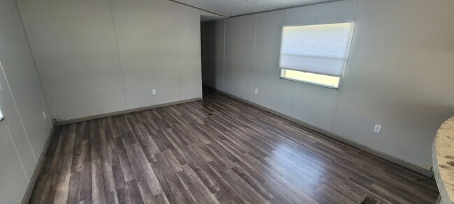Foto del edificio - 3 Bedroom Manufactured Home