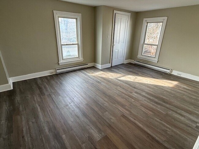 Building Photo - 2 Noble Ave