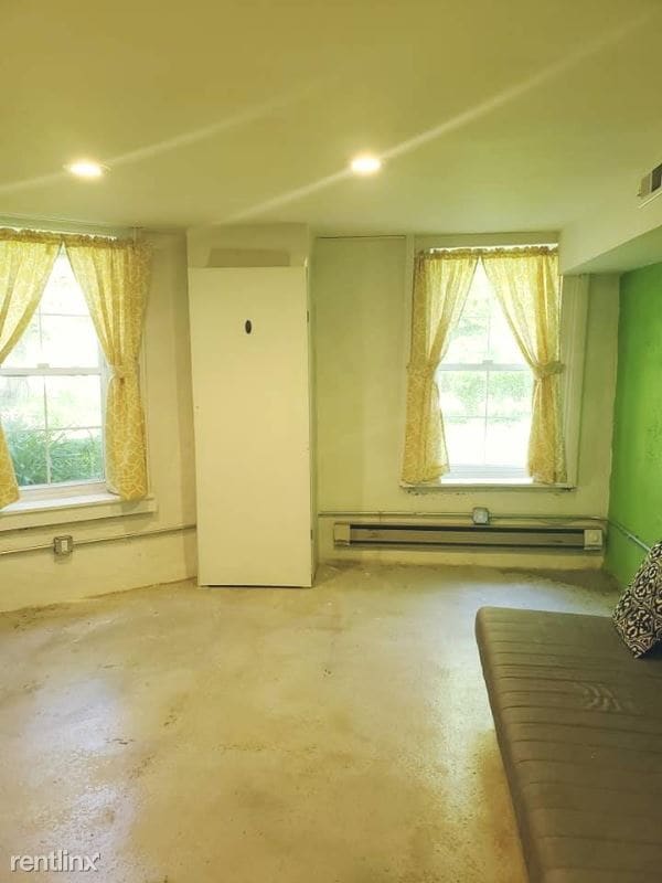 Building Photo - 1 br, 1 bath Apartment - 5926 SMITH AVENUE