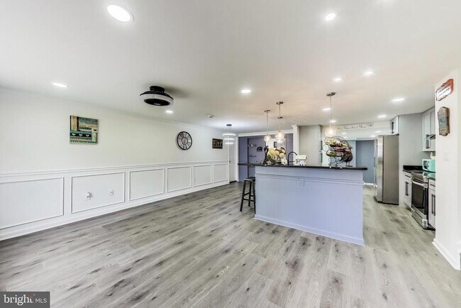 Foto del edificio - 3610 Wayneswood Rd