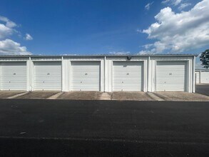 Building Photo - 950 Lehman Ave Building Photo - 950 Lehman Ave