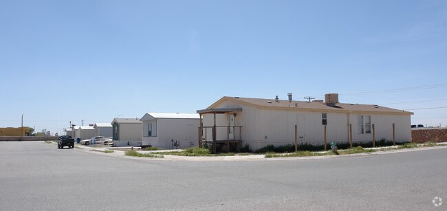 Foto del edificio - Aaker Trailer Park