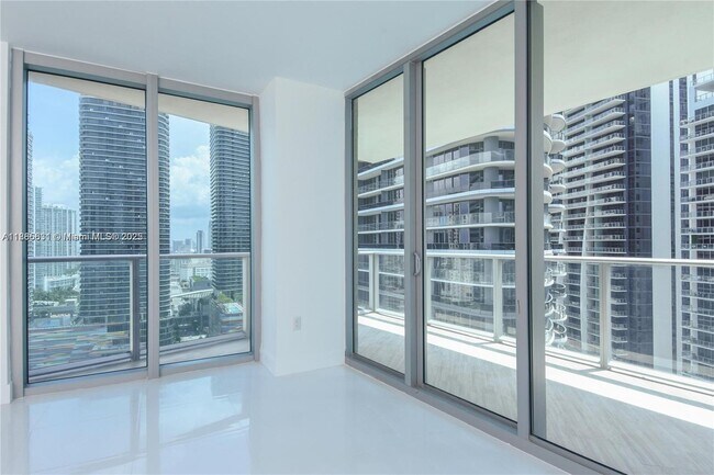 Foto del edificio - 1100 S Miami Ave
