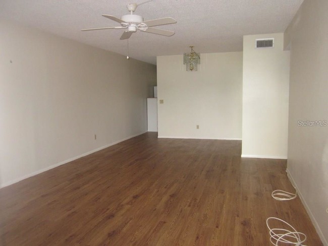 Building Photo - 2331 Finlandia Ln