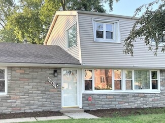 Building Photo - 4949 Paxton Rd
