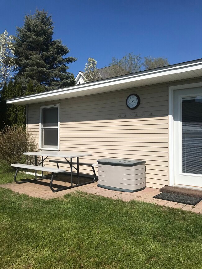 5220 Silver Shores Ln, Traverse City, MI 49685 House Rental in