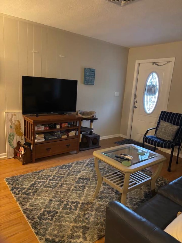 Building Photo - 11019-11126 126th Ave N