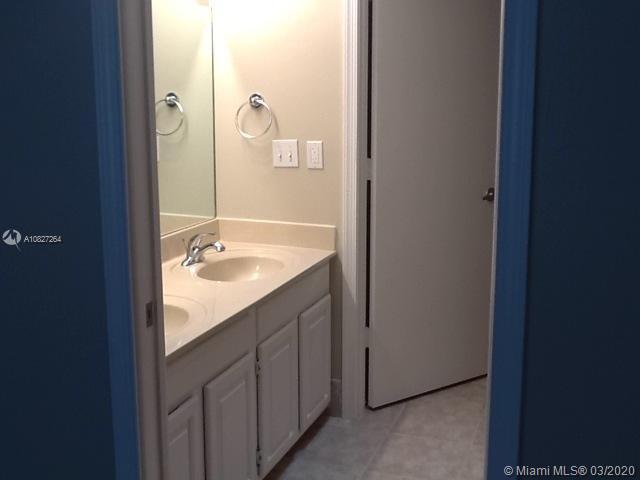 Foto del edificio - 10837 Cypress Glen Dr