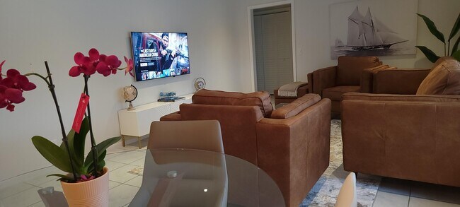 Foto del edificio - 1036 SW 26th Ave