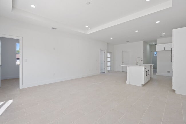 Foto del edificio - 5245-5247 26th St SW