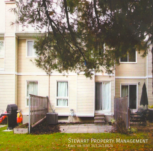 Building Photo - 156 Valley Stream Dr
