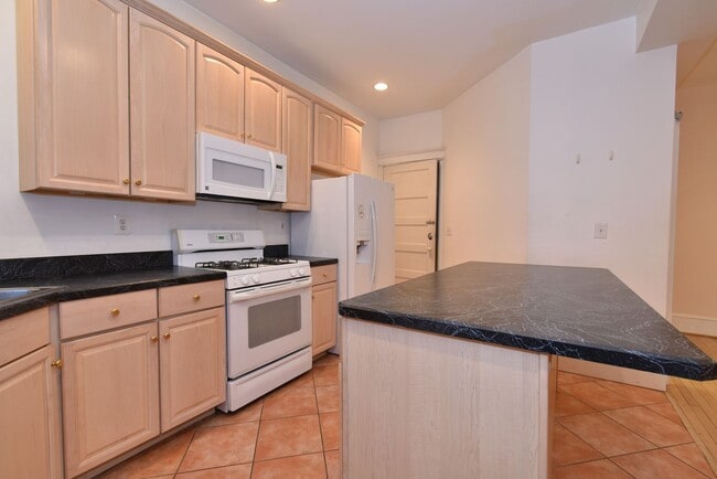 Building Photo - 2729 Connecticut Ave NW