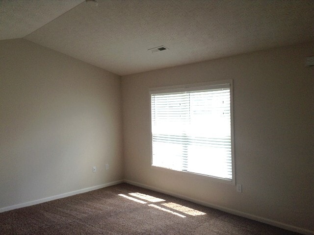 Building Photo - 2027 River Birch Dr