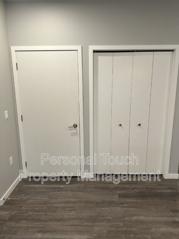 Foto del edificio - 600 8th St S