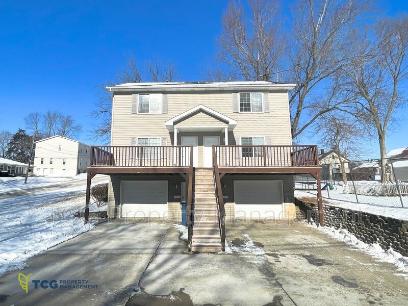 2229 State St, Peru, IL 61354 Condo for Rent in Peru, IL