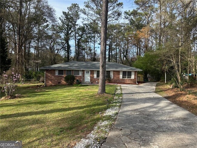 Foto del edificio - 6441 Dunmoor Dr