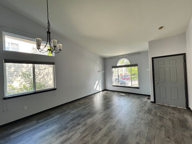 Building Photo - Lovely Ranch-style Home in SW Longmont