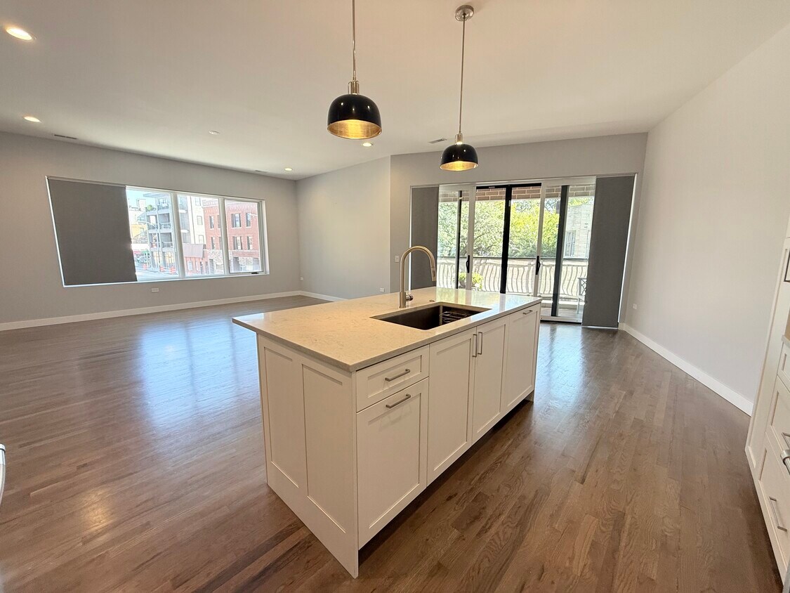 Foto principal - 2505 W Carmen Ave