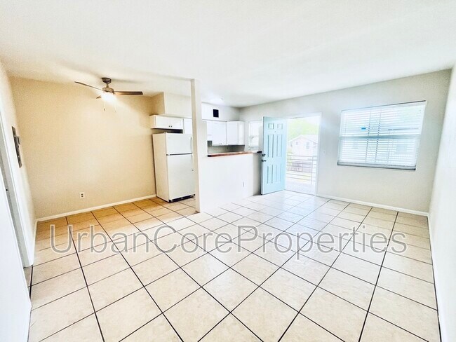 Foto del edificio - 115 7th Ave N