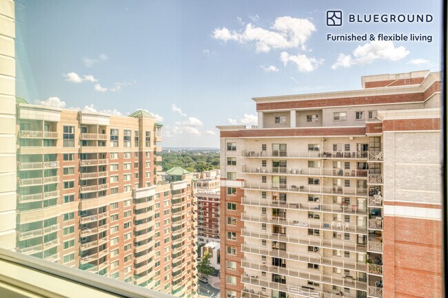 Foto del edificio - 4000 Fairfax Dr