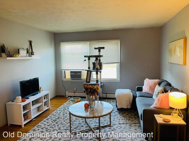 Foto del edificio - 2 br, 1 bath House - 109-A Holly Hill Street