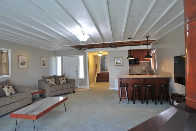 Photo - 216 Zandale Dr House