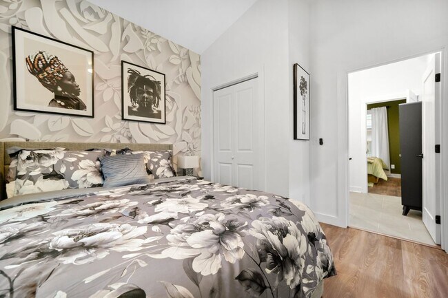 Foto del edificio - 6305 Shannon Pkwy