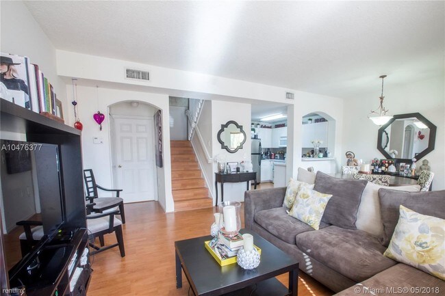 Building Photo - 2 br, 2.5 bath  - 11479 NW 60th Ter Apt 372