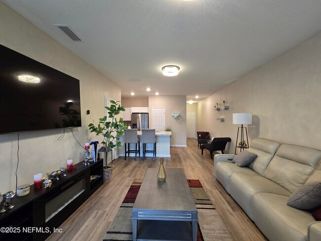 Foto del edificio - 7804 Merchants Way