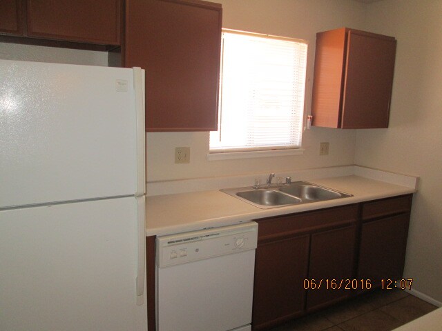 Building Photo - 508 Altamira Rd