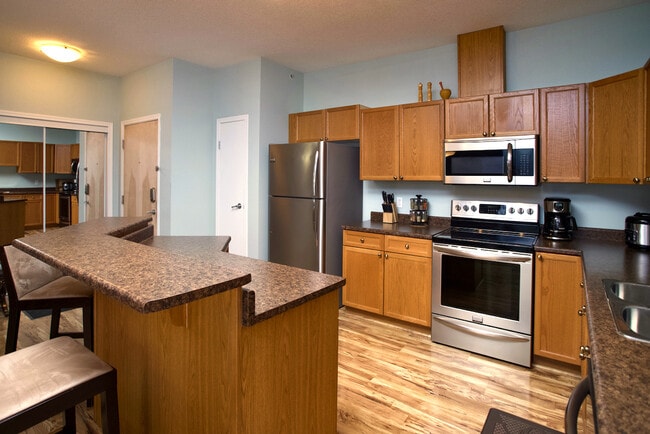 Building Photo - 4304-4139 139 Ave NW