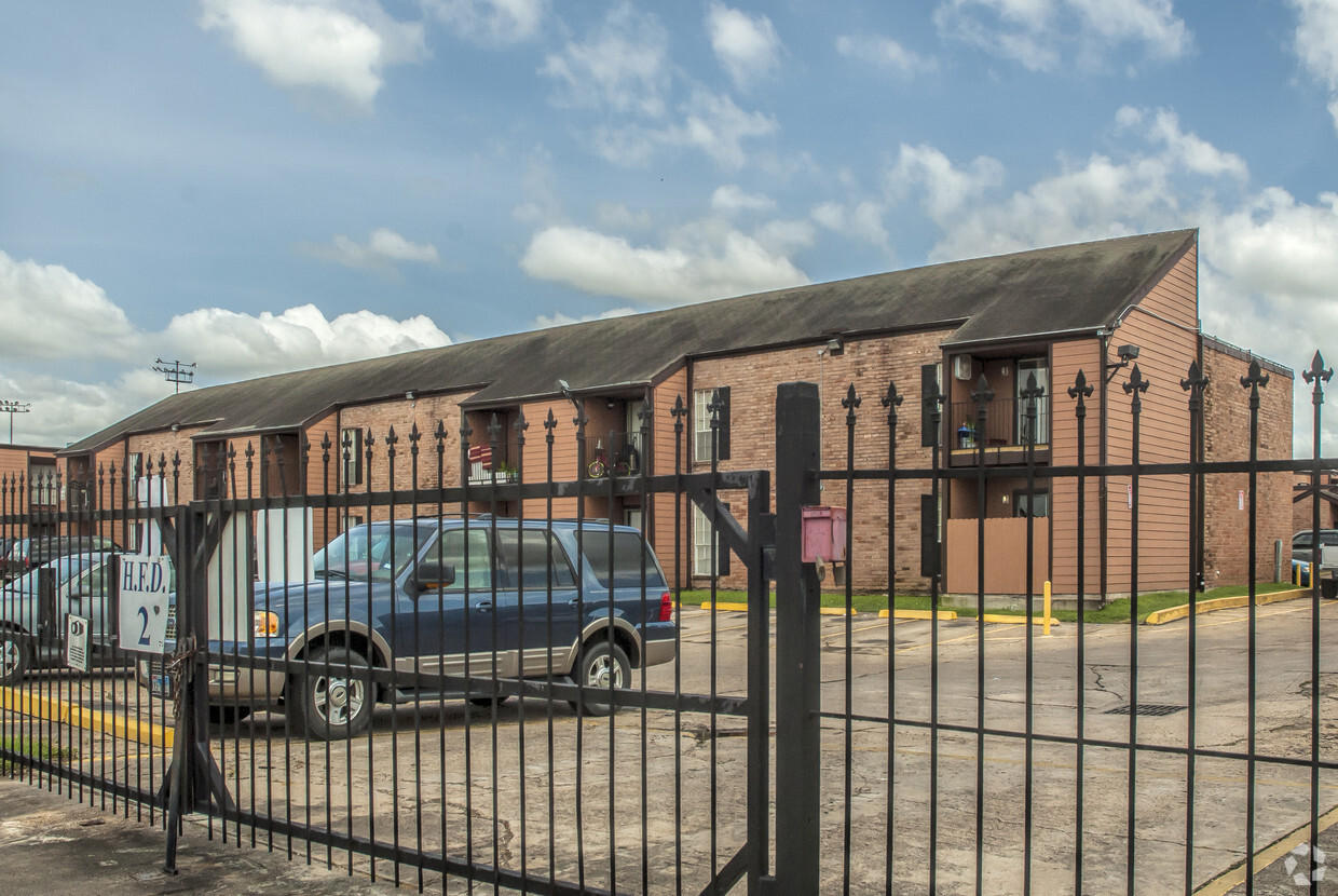 Foto del edificio - Westbury Park Apartments