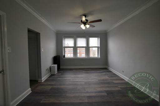 Primary Photo - 1608 W Sherwin Ave