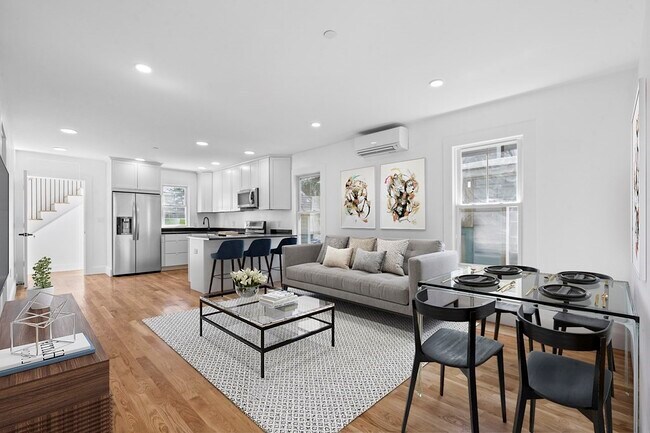 Foto del edificio - 62 Walden St