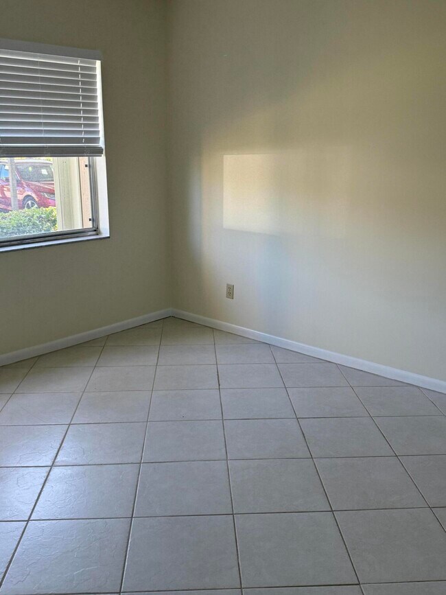Foto del edificio - 3051 SE Aster Ln